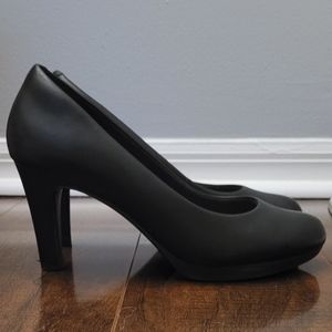 Clarks Black heels